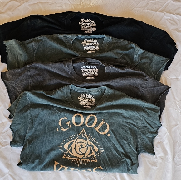 Pebby Forevee Tops - Pebby Forevee Set Of 4 T-shirts
